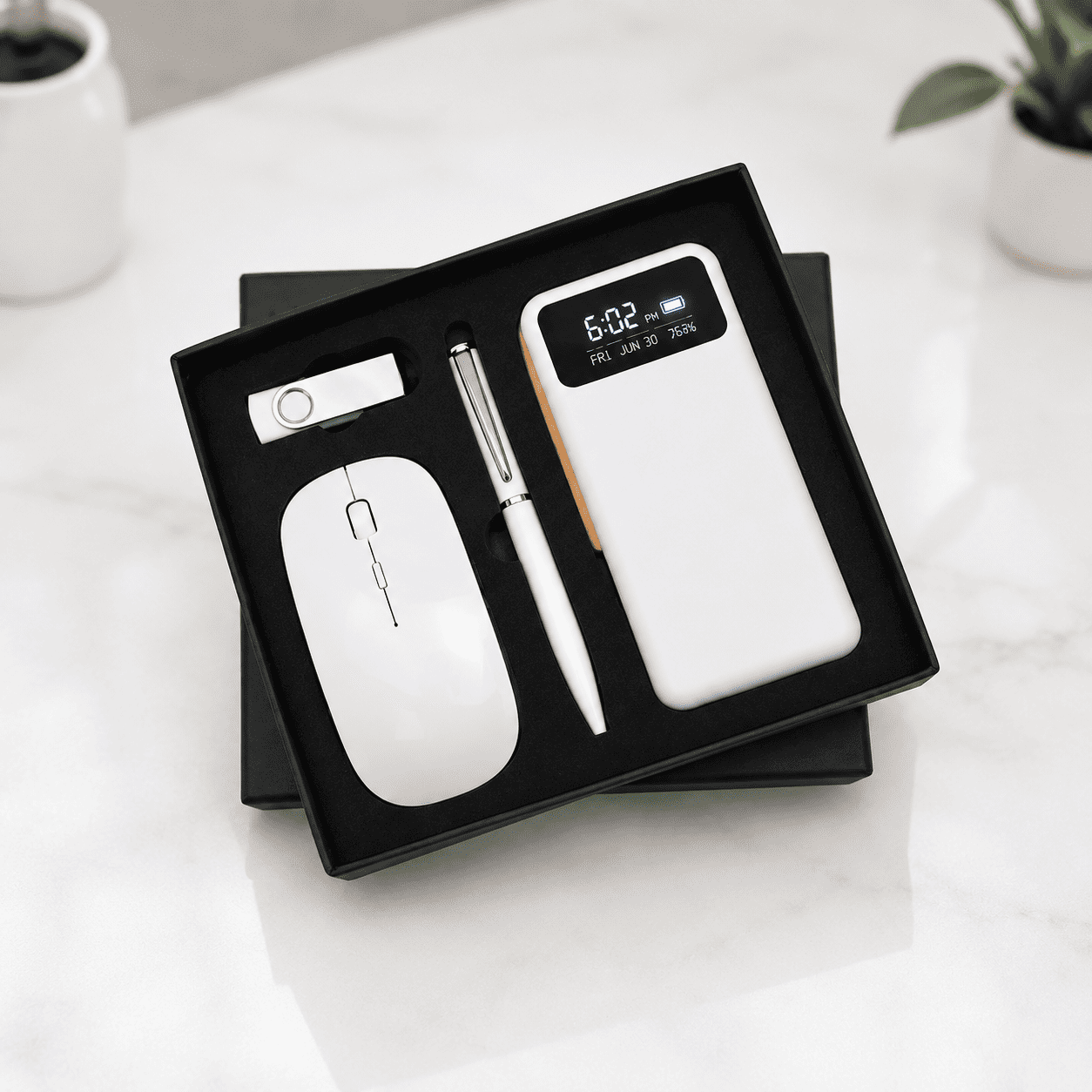 Corporate-Gifts-for-Employees-Tech-Essentials-Set Corporate Gifts for Employees Tech Essentials Set - Image 1